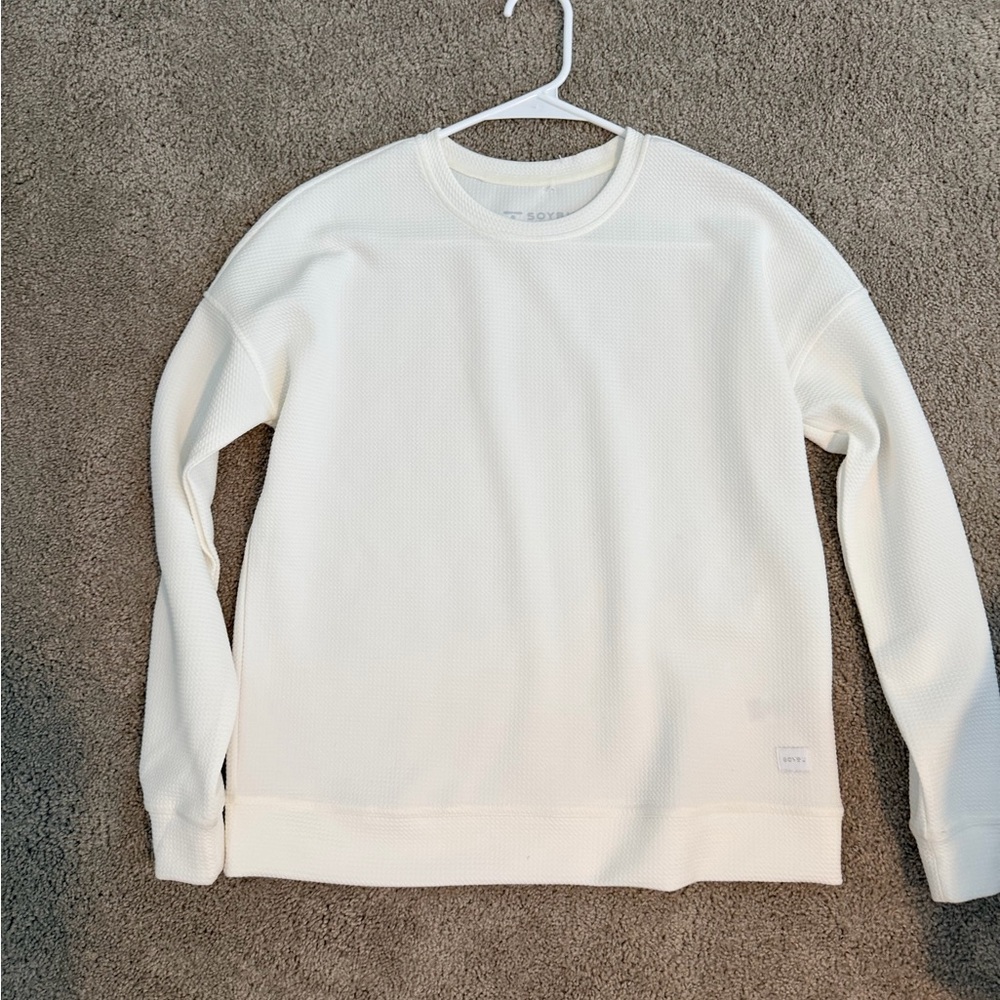 NWOT woman’s SOYBU White Sweater